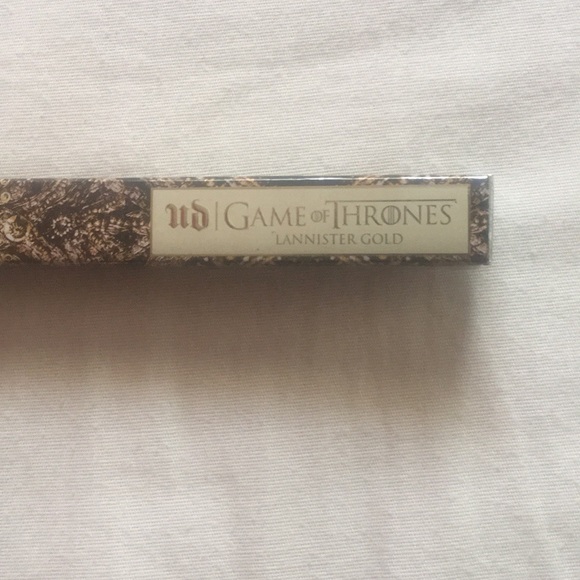 Urban Decay GoT Lannister Gold Eye Pencil - Picture 5 of 5